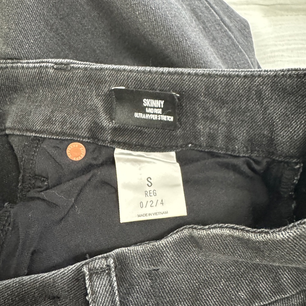 Express Mid Rise Ultra Hyper Stretch Skinny Jeans - Picture 5 of 5